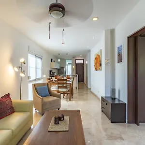 Papaya Apartment